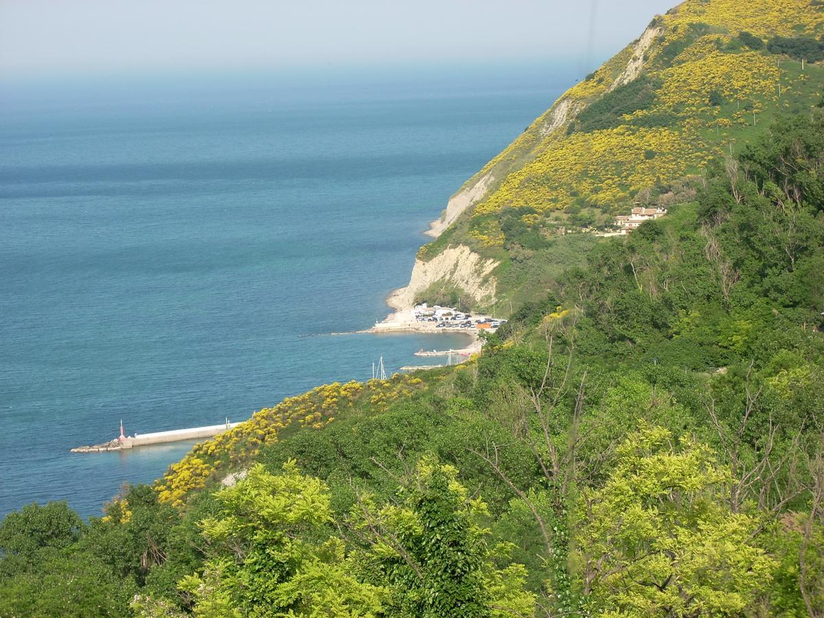 Casamare Gabicce Aparthotel Gabicce Mare Bagian luar foto
